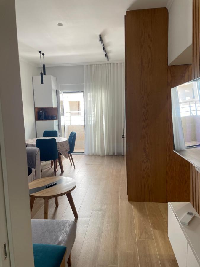 Center Kafe Flora Appartement