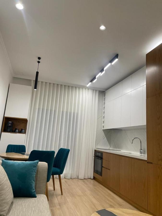 Center Kafe Flora Apartment Tirana